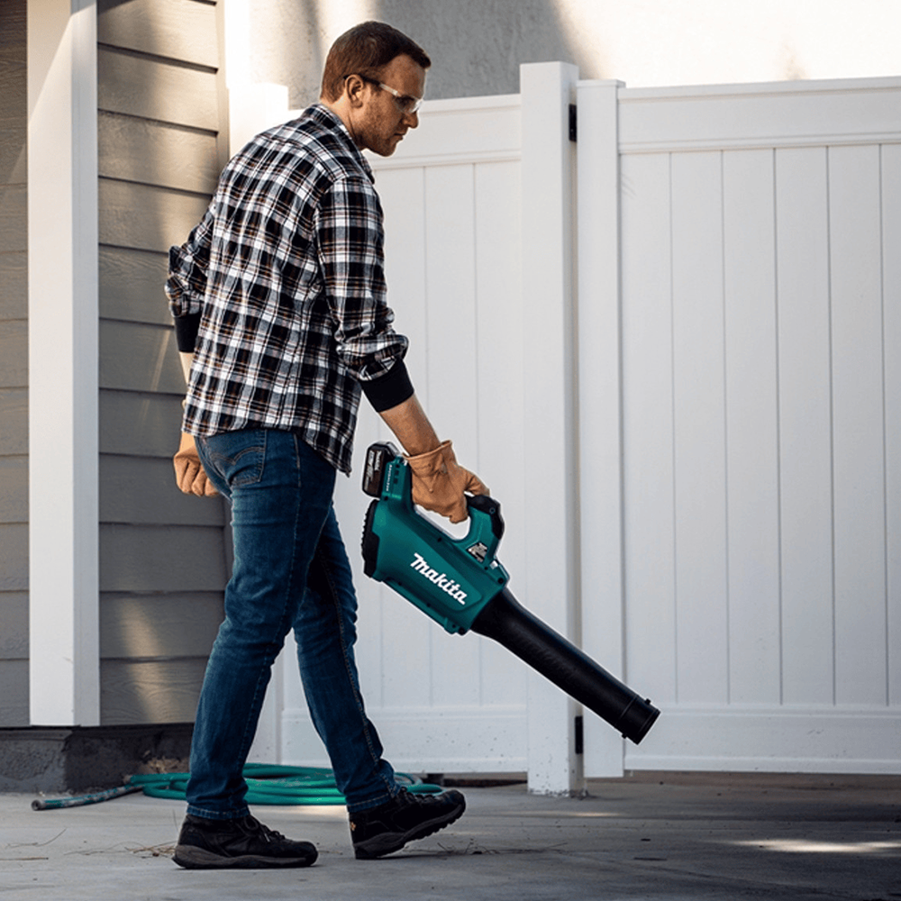 SOPRADOR DE AR/FOLHAS A BATERIA 18V MAKITA DUB184RT - SOMENTE A MÁQUINA + BATERIA 5.0AH BL1850B + CARREGADOR BIVOLT DC18WC - Imagem 6