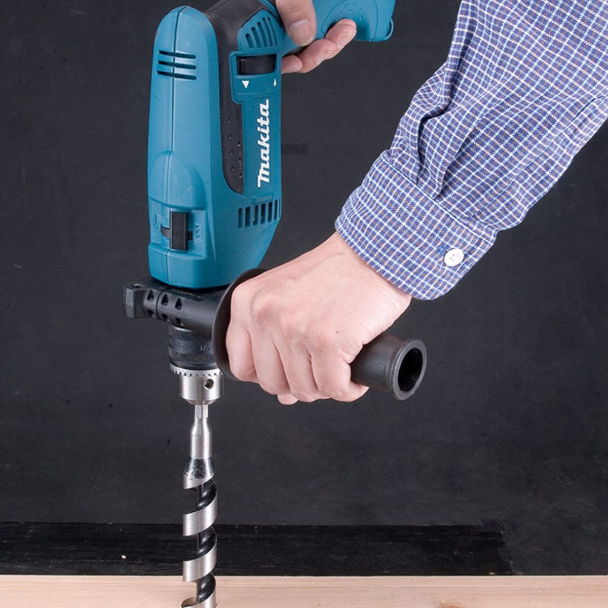 FURADEIRA DE IMPACTO HP1640-L 1/2" 760W MAKITA 220V COM JOGO DE BROCAS D-03894 - Imagem 4