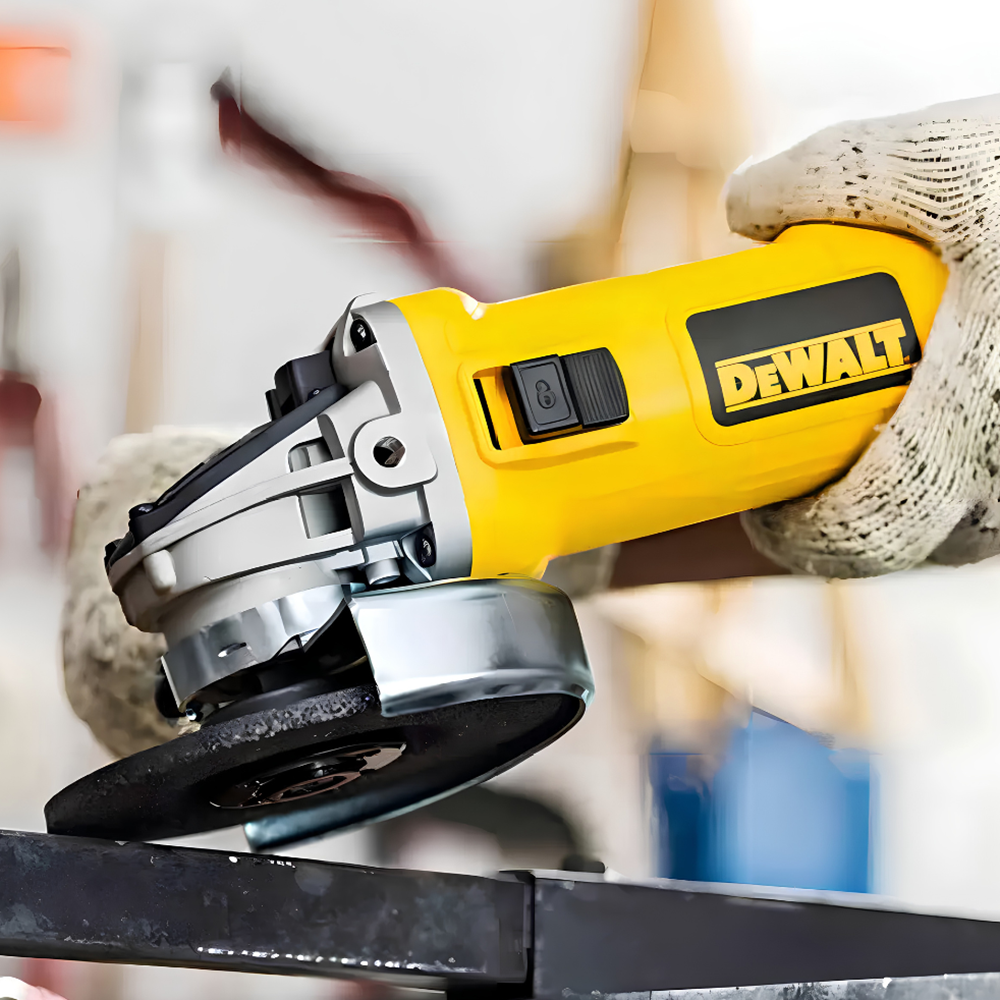 ESMERILHADEIRA ANGULAR 4.1/2" DEWALT DWE4020B2 800W 220V - Imagem 4